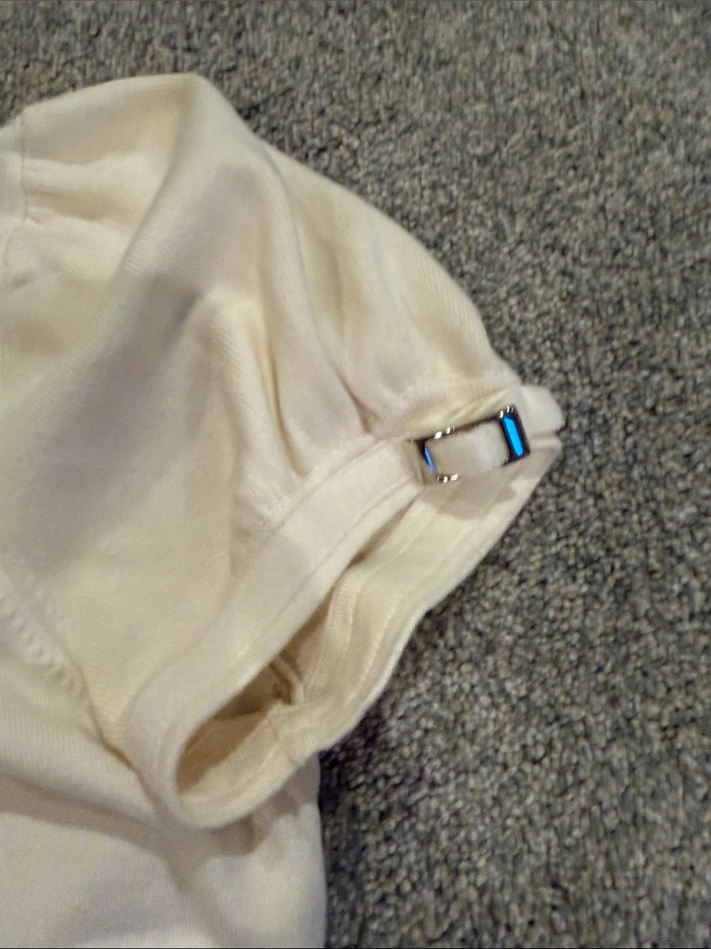 Express Cream Short-Sleeve Turtleneck Sweater with Buckle Detail - Picture 3 of 4